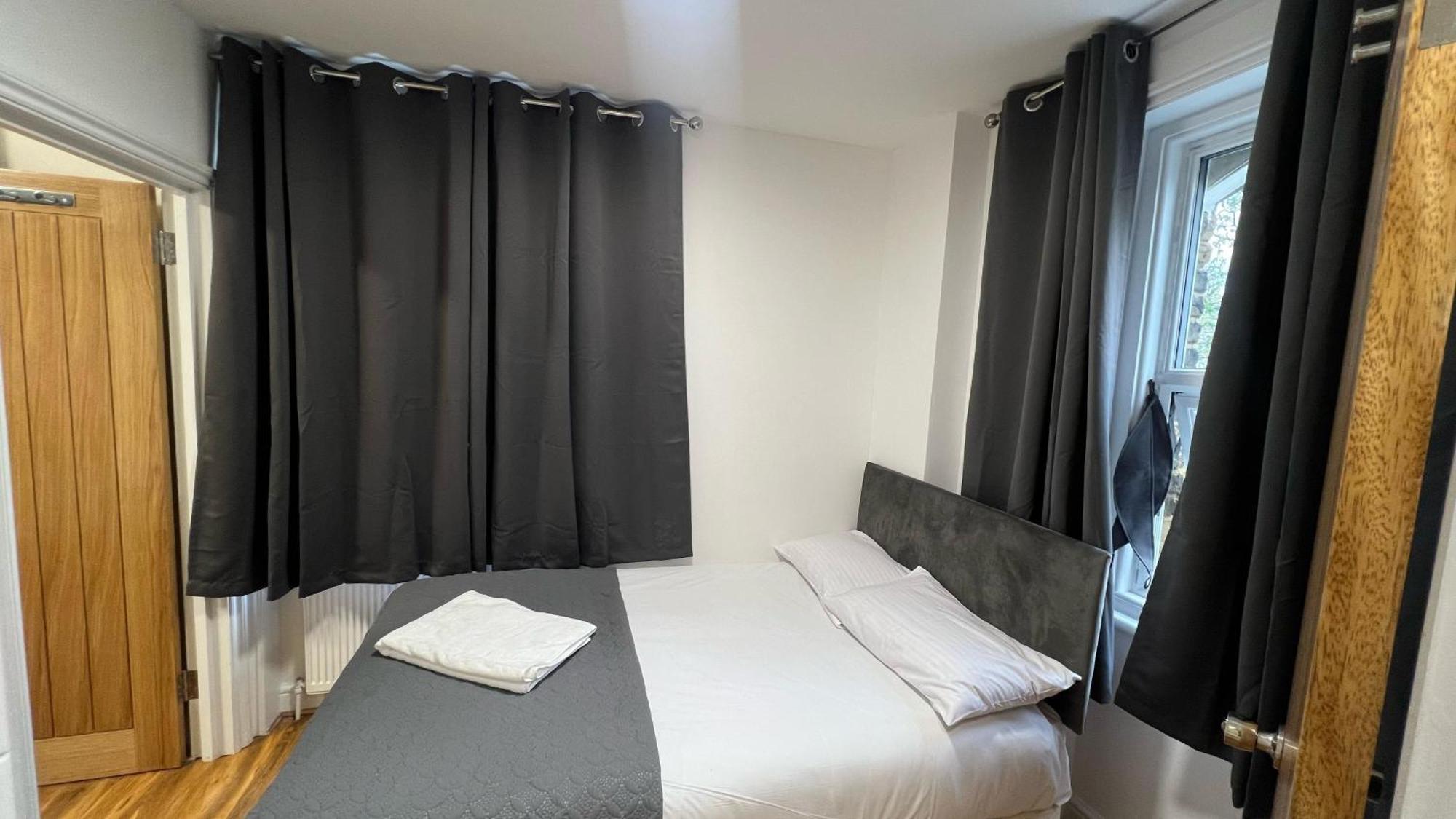 World Hotel Londra Dış mekan fotoğraf
