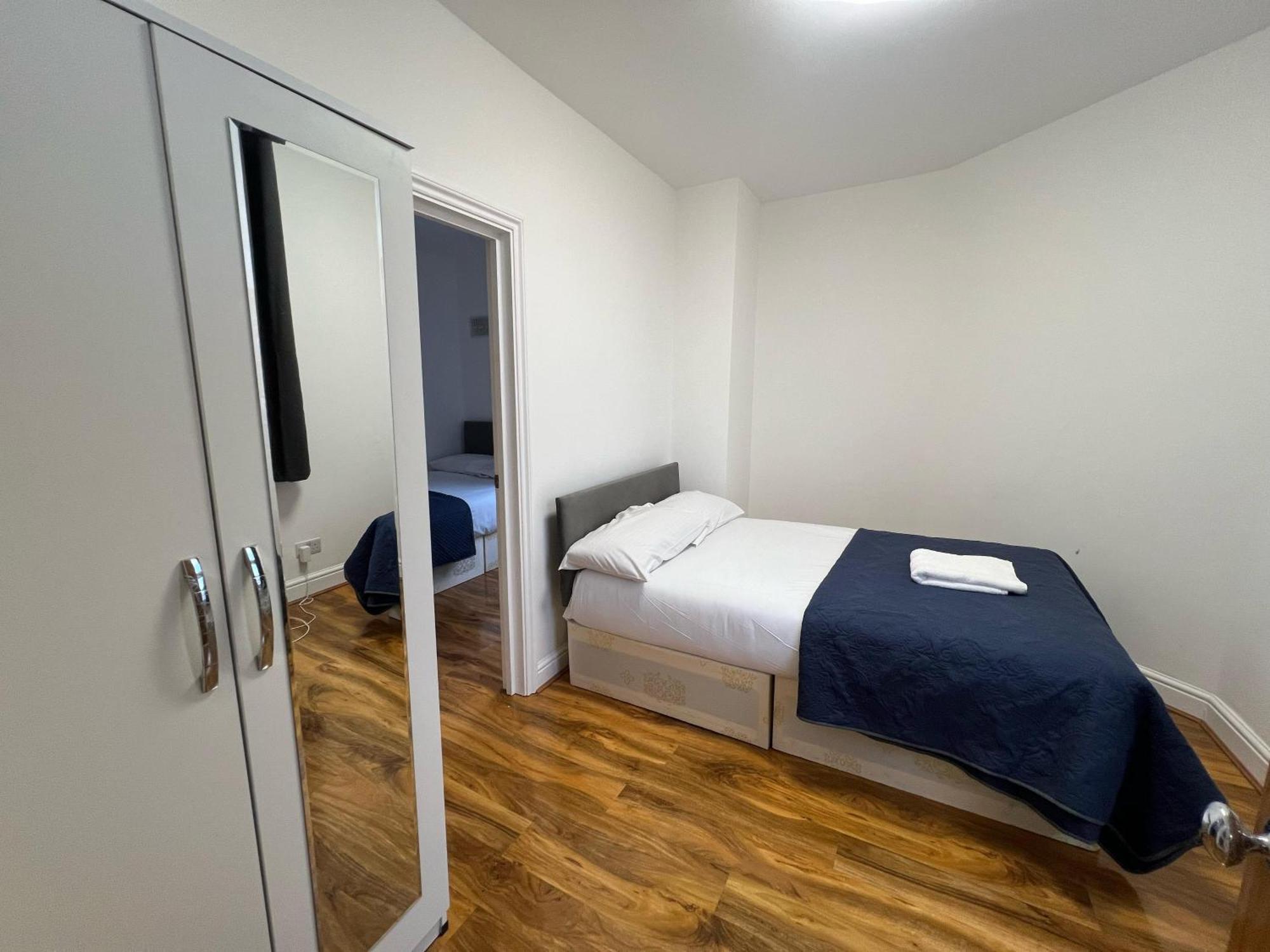 World Hotel Londra Dış mekan fotoğraf